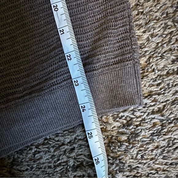 Express women’s sweater xs grayish gold - Picture 8 of 8